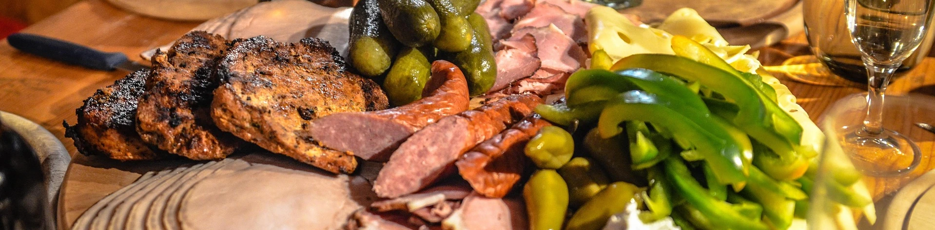 Zvieri- und Vesperkarte des Restaurants Guggere, Benken im Zürcher Weinland